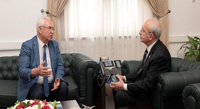 Başkan Selvitopu Genel Başkan Kılıçdaroğlu’nu ziyaret etti... Karabağlar Belediyesi