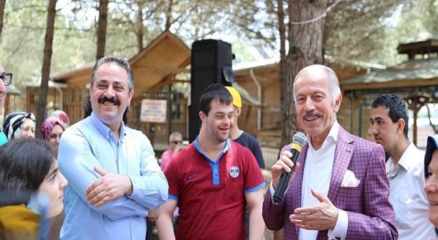 Bayrampaşa Belediyesi’nden engellilere ‘Engelsiz Piknik’