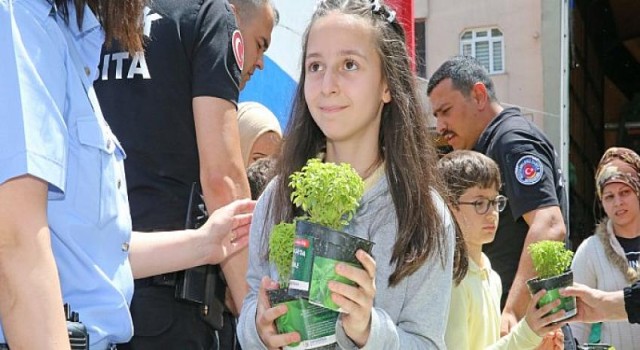 Bayrampaşa buram buram fesleğen kokuyor
