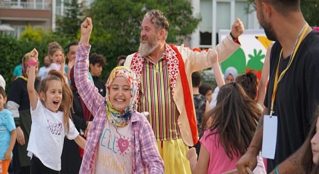 Bi’Dünya Eğlence Çocukların Coşkusu İle Başladı