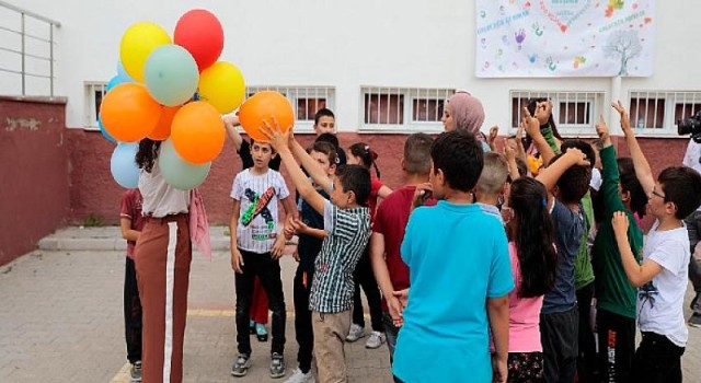 Gönüllüler Çocuklar İçin El Ele Verdi... Nevşehir Belediyesi