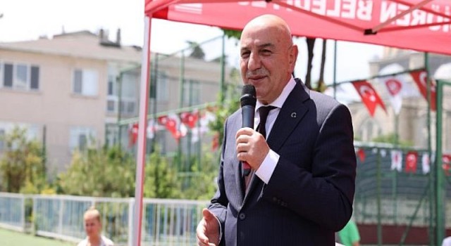 Keçiören Toygar Börekçi Ortaokulu’na Yeni Halı Saha