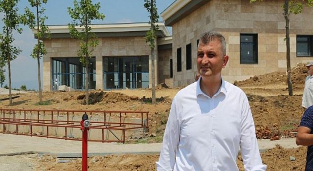 Enkaz Döküm Sahası Yemyeşil Sosyal Yaşam Alanına Dönüşüyor