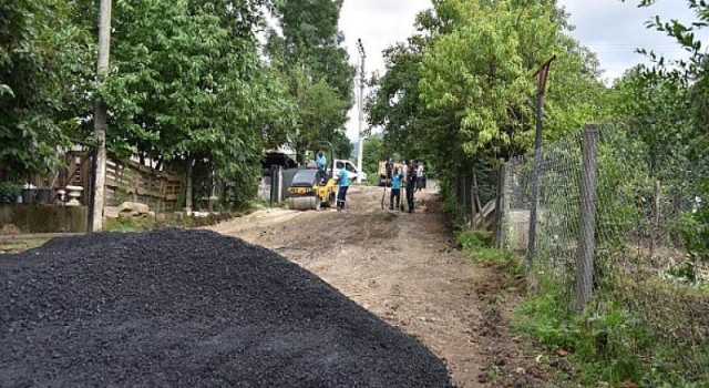 Kartepe’de 255 Ton Asfalt Serildi