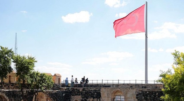 Nevşehir Kayaşehir’de Ziyaretçi Yoğunluğu