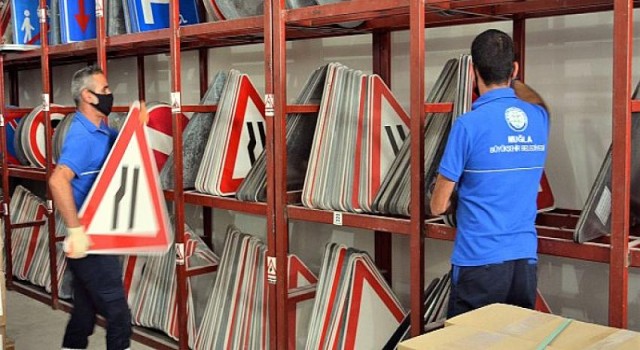Muğla Büyükşehir, Ürettiği Levhalardan 14 Milyon TL Tasarruf Etti