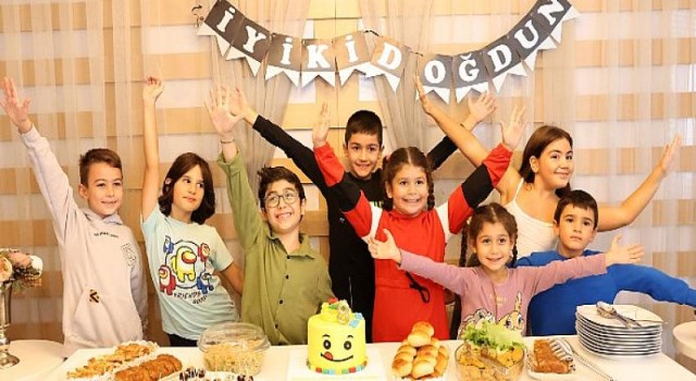 23 Nisan Çocuk Evinde Renkli Atölyeler