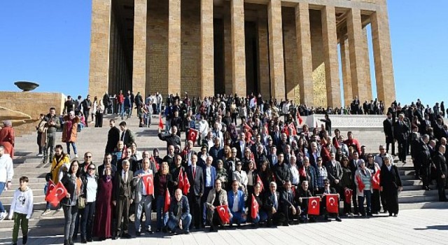 Karabağlar muhtarları Anıtkabir ve Kocatepe’de