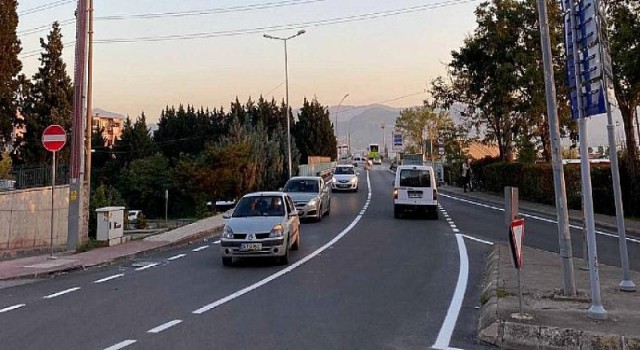 Kuruçeşme’de asfaltlamanın ardından yol çizgileri çekildi