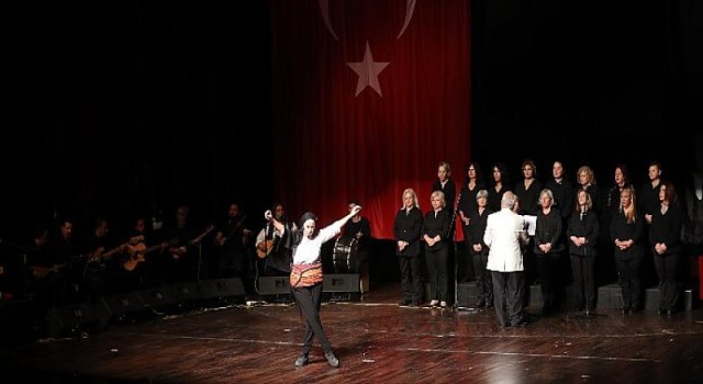 Antalya Büyükşehir ’Payidar’ı Antalyalı izleyiciyle buluşturdu