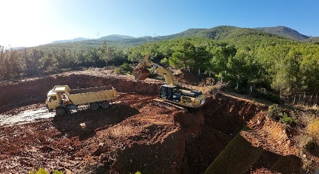 Aski, Karacasu Yazır'da Gölet Genişletme Çalışmasına Başladı