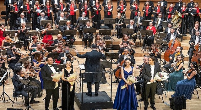 Cumhurbaşlanlığı Sendoni Orkestrası Yeni Yılı Cso Ada Ankara'a Büyük Bir Coşkuyla Kutladı
