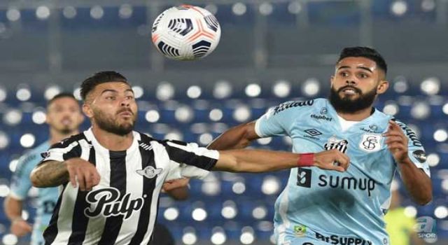 Fenerbahçe'de sol bek harekatı!.