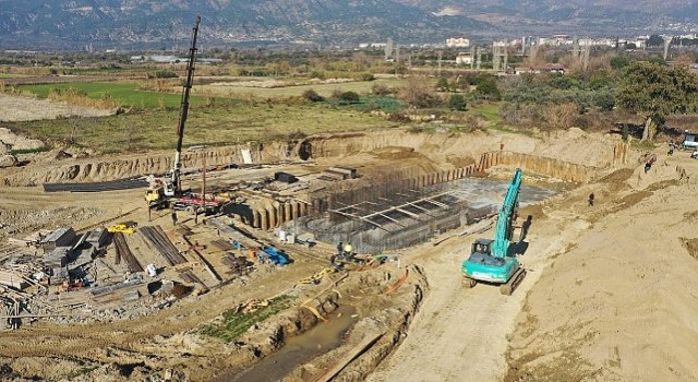 ASKİ, Buharkent'teki Çalışmalarını Tüz Hızıyla Sürdürüyor