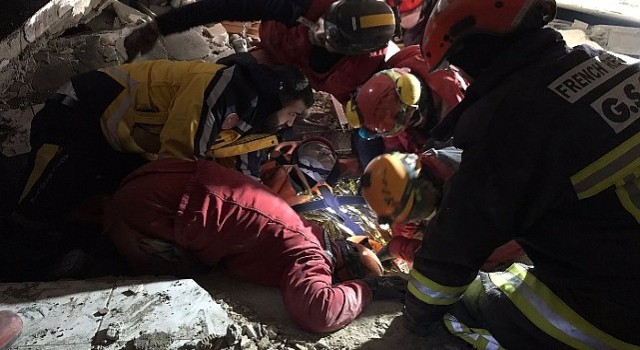 AKUT'tan, 71. saatte yeni bir mucizevi kurtarma…