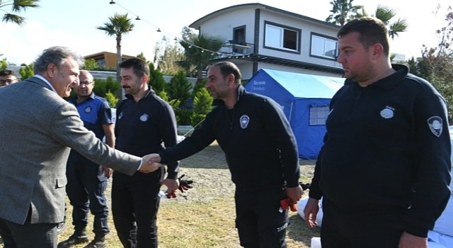 Bornova'nın çadırları deprem bölgesinde