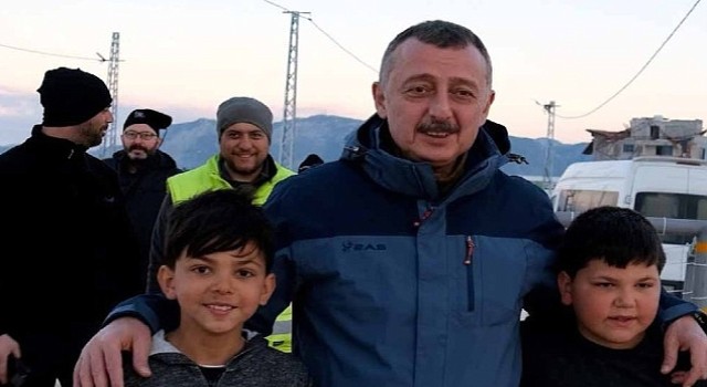 Çocuklar gülerse dünya güler