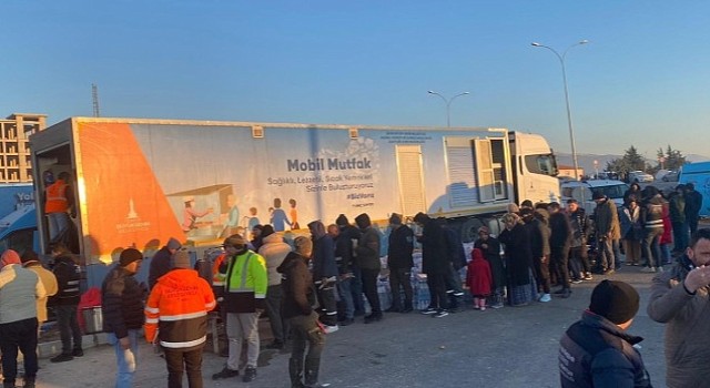 Torbalı Belediyesi çalışanları Hatay'da