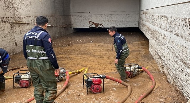 Antalya Büyükşehir Belediyesi İtfaiyesi Şanlıurfa'da