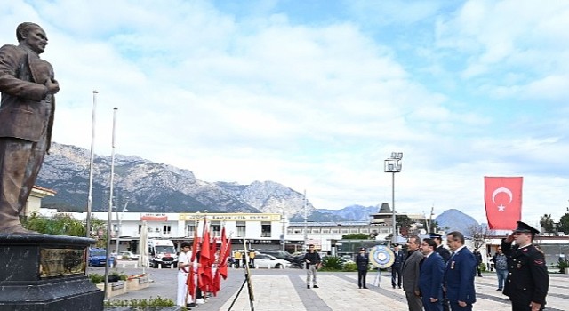 Çanakkale Deniz Zaferi'nin 108. yılı Kemer'de törenle kutlandı