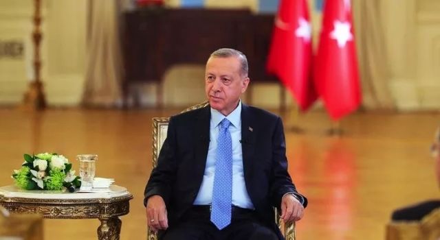 Cumhurbaşkanı Erdoğan müjdeyi verdi: En düşük emekli maaşı yükseldi!