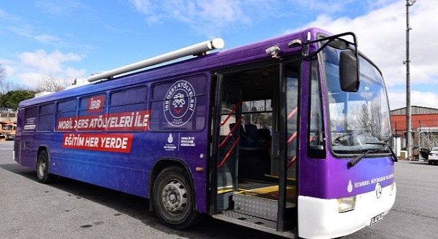 Depremzede Öğrencilerimizi Yalnız Bırakmıyoruz Mobil Ders Atölyeleri Deprem Bölgesinde