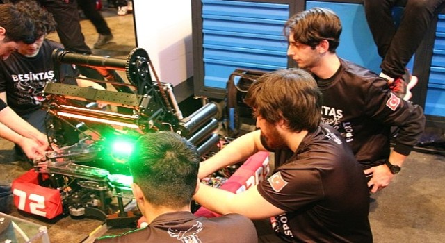 FRC Istanbul Regional'da Kazanan Robotik Takımları Belli Oldu