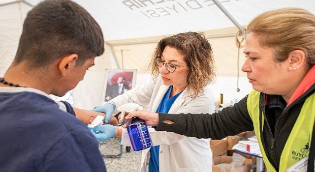 ”Gönüllü hekimlere fırsat veren Başkan Soyer'e teşekkür ediyorum”