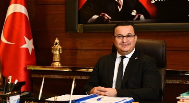 Mustafakemalpaşa Belediye Başkanı Mehmet Kanar'dan Berat Kandili Mesajı