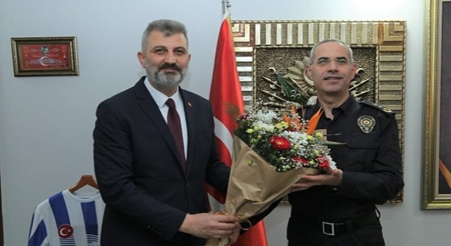 Başkan Sezer, Türk Polis Teşkilatı'nın Kuruluşunun 178.Yıl Dönümü Kutladı