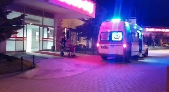 Camiden çıkanlara ateş açtı