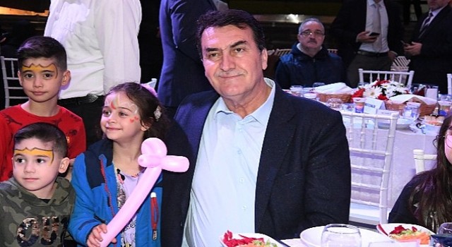 Osmangazi'de yetim çocuklar iftar sofrasında buluştu