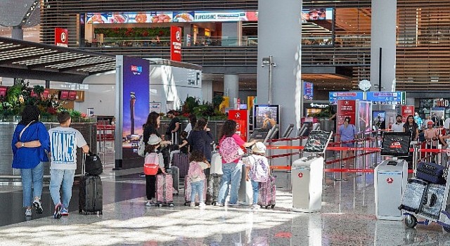 İGA İstanbul Havalimanı'nda Tüm Zamanların Yolcu Rekoru Kırıldı