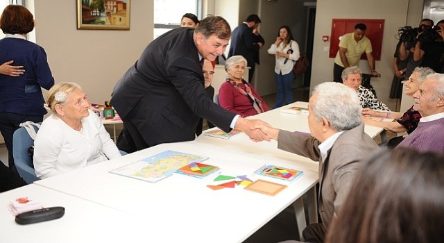 Karşıyaka&'da Babalar Günü için anlamlı etkinlikler