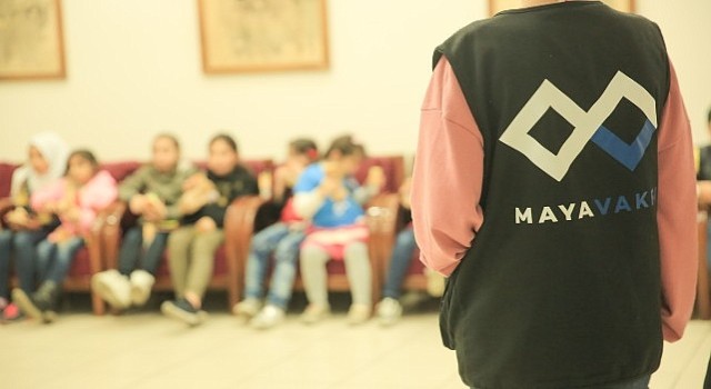 Maya vakfı deprem felaketlerinin travmatik etkilerini azaltmak için çalışıyor