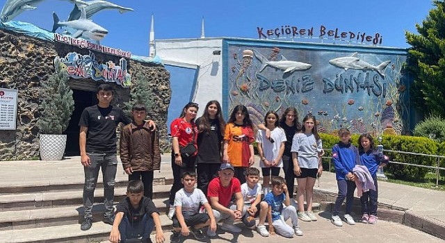 Minik halterciler Keçiören'i gezdi
