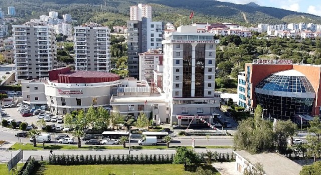 Narlıdere Belediyesi hizmet binasını yeniliyor