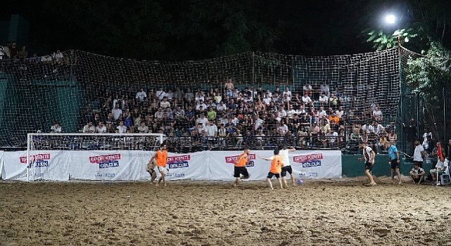 Kum futbol turnuvasında nefes kesen final