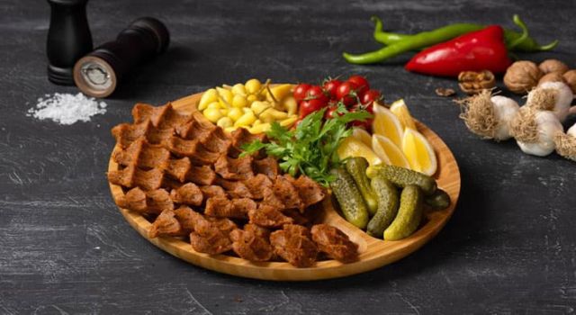 Fransızların tartarına ve İtalyanların carpaccıo'suna meydan okuyan Türk çiğköfte markası Lagash!