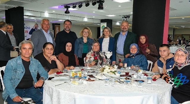 Menemen'de Tarladan Sofraya Birlik Rüzgarı