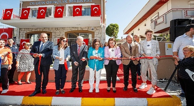 “Olgun Gençlik Merkezi” İzmir'e çok yakıştı