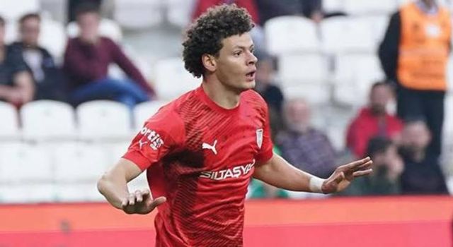 Trabzonspor Gözünü Süper Lig'in Genç Yıldızına Dikti!