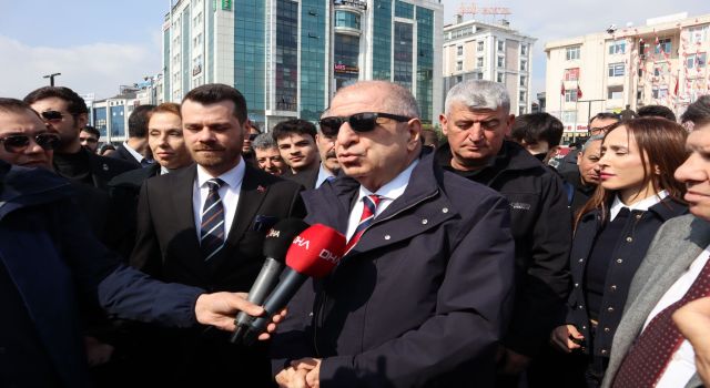 Zafer Partisi Genel başkanı Prof. Dr. Ümit Özdağ, İstanbul Esenyurt’ta basın açıklaması yaptı.
