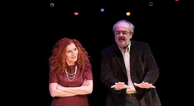 Forced Entertainment'ın çağdaş tiyatro klasiği “Yarın Belki de” Şubat gösterimleri ile Beykoz Kundura'da