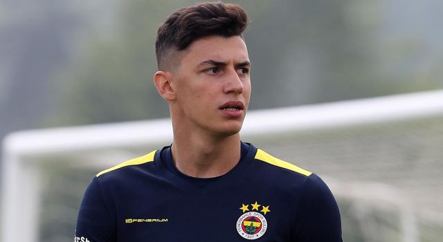 Trabzonspor, Kalede Berke Özer Hamlesini Başlattı