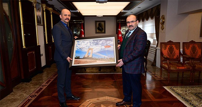 Çektiği Fotoğrafla Türkiye 1.’si Olan Ali Fatih Akçay, ValiTürk Hava Kuvvetleri’nu Ziyaret Etti