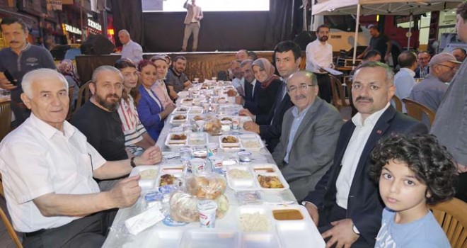 Çaykara iftarda bir araya geldi