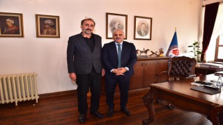 Başkan Zorluoğlu, muhtar Hacıbektaşoğlu ile görüştü