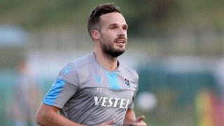 Trabzonspor'un yıldızından 3 büyüklere gönderme