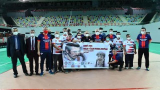 Trabzon'da farkındalık için protokol mensupları down sendromlu gençlerle maç yaptı
